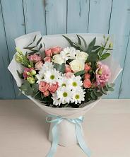 Букет цветов из:  Розы, Лизиантусы и Хризантемы в Рождествено