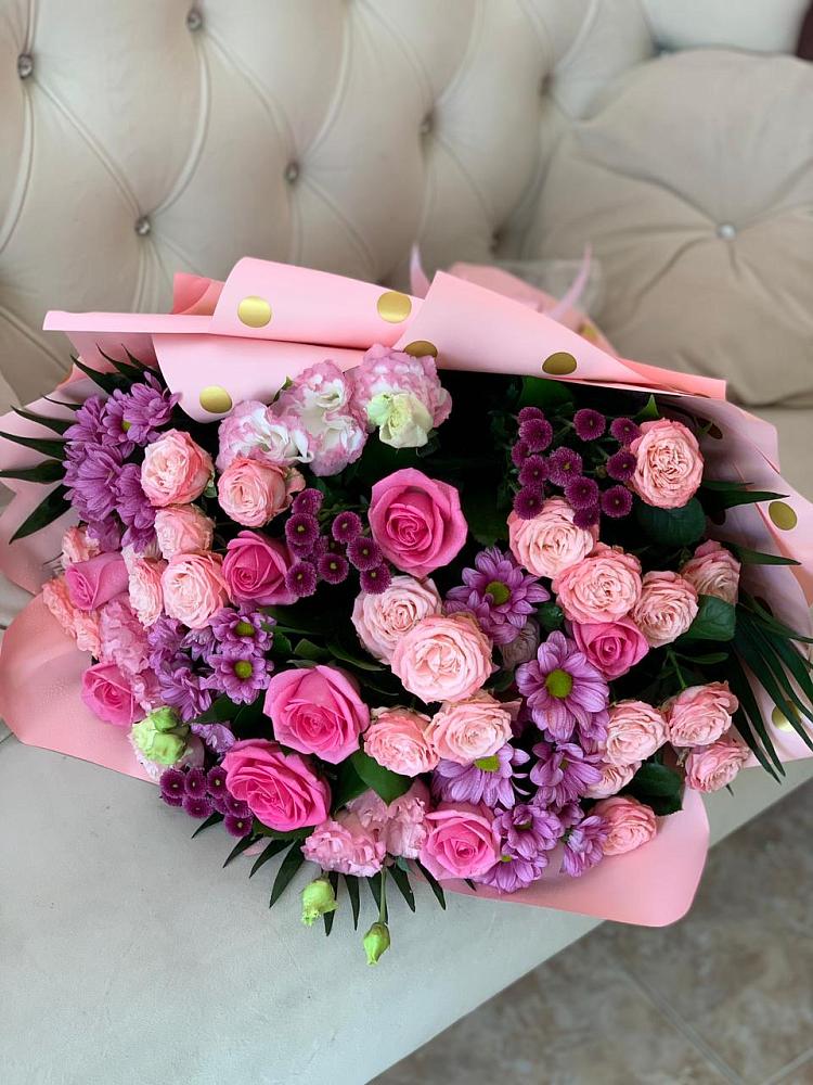 Букет цветов из: Хризантемы, Розы и Лизиантусы в Рождествено