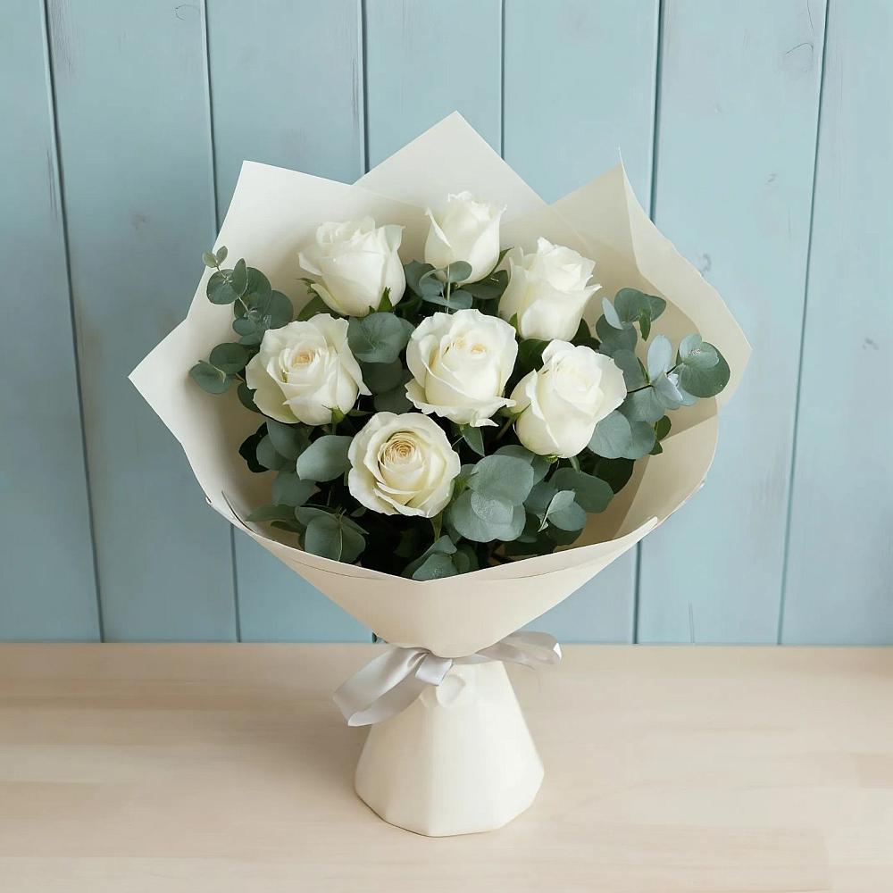 Букет Белые розы в Эвкалипте в Рождествено