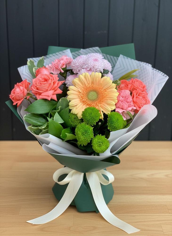 Букет цветов из: Гвоздики, Розы, Герберы и Хризантемы в Рождествено